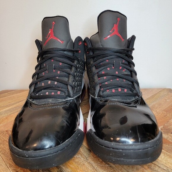 Jordan Maxin 200 Mens Size 11 Basketball Shoes Black Red White CD6107 001 2019 - Picture 2 of 10